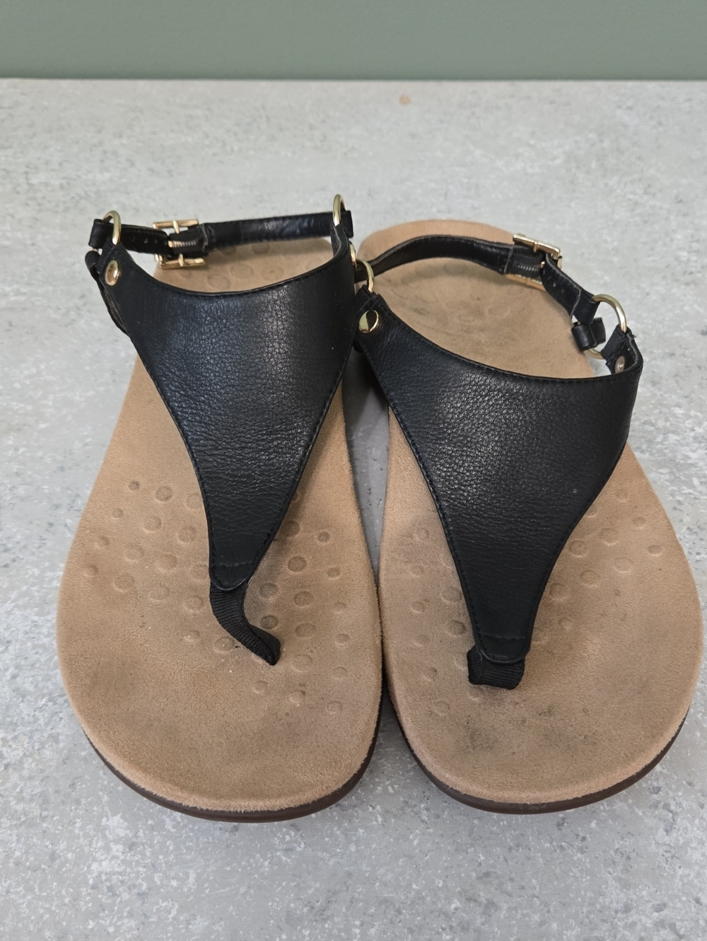 Vionic Women’s Dark Brown T-Strap Comfort Sandals Sz 8